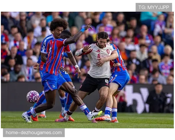 利物浦杯赛主场遭遇三球完败，1934年以来首次未能破门